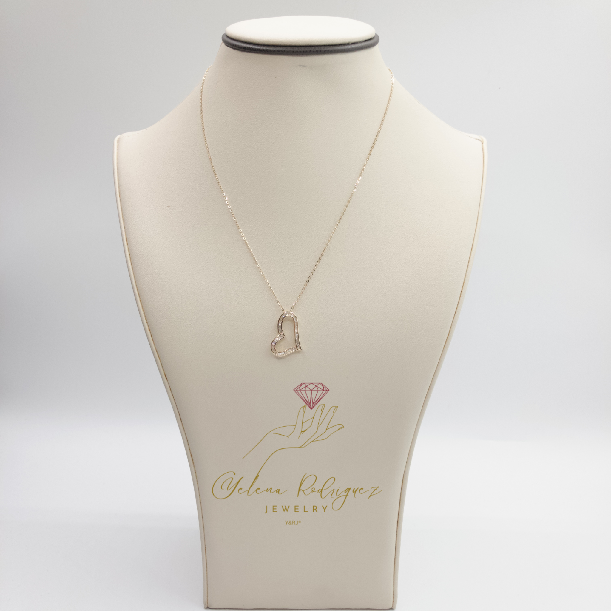 Cadena de 18k con diamantes