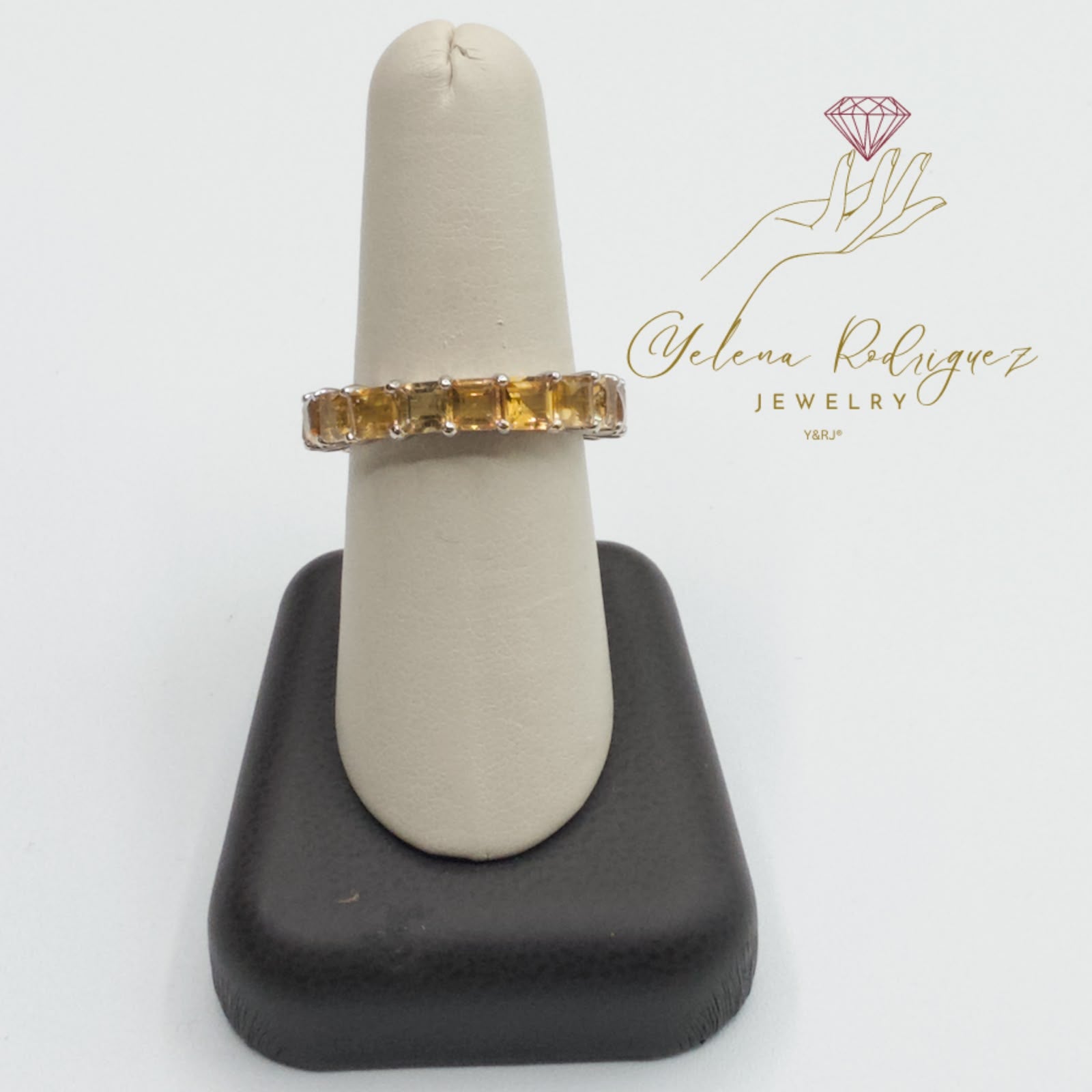 PENDIENTES DE DIAMANTES Y RUBI 18K , COLLAR EN ORO ROSA 10K DE DIAMANTE, ANILLO DE CITRINA SIZE 9 DE PLATA, ANILLO DE PLATA CHANGE GARNET SIZE 9.5, LAMINAS DE ORO DE 24K RECTANGULAR Y UNA CIRCULAR , TOBILLERA SIZE 10 CUBAN LINK SOLIDA DE 3.89MM DE 10K